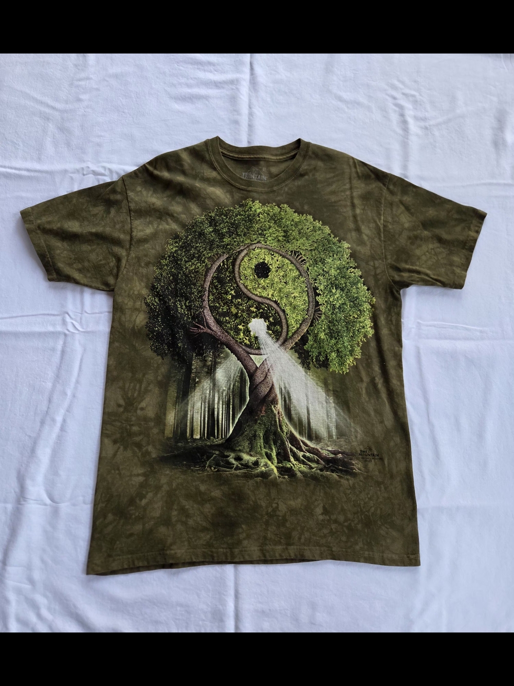 2011 The Mountain Olive Green Yin Yang Tree Graphic SS T-shirt Size L